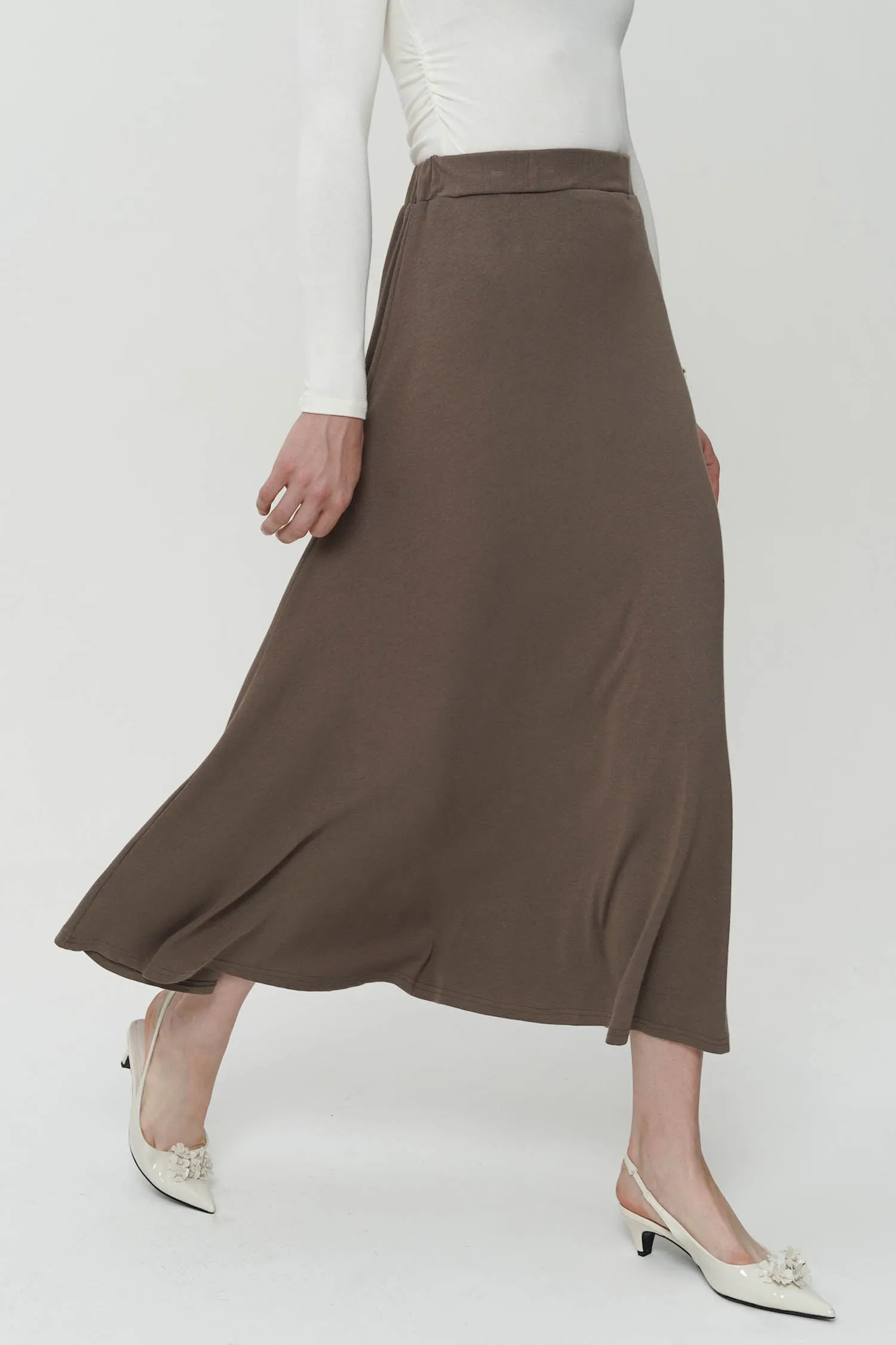 Galen Midi Skirt In Mocca