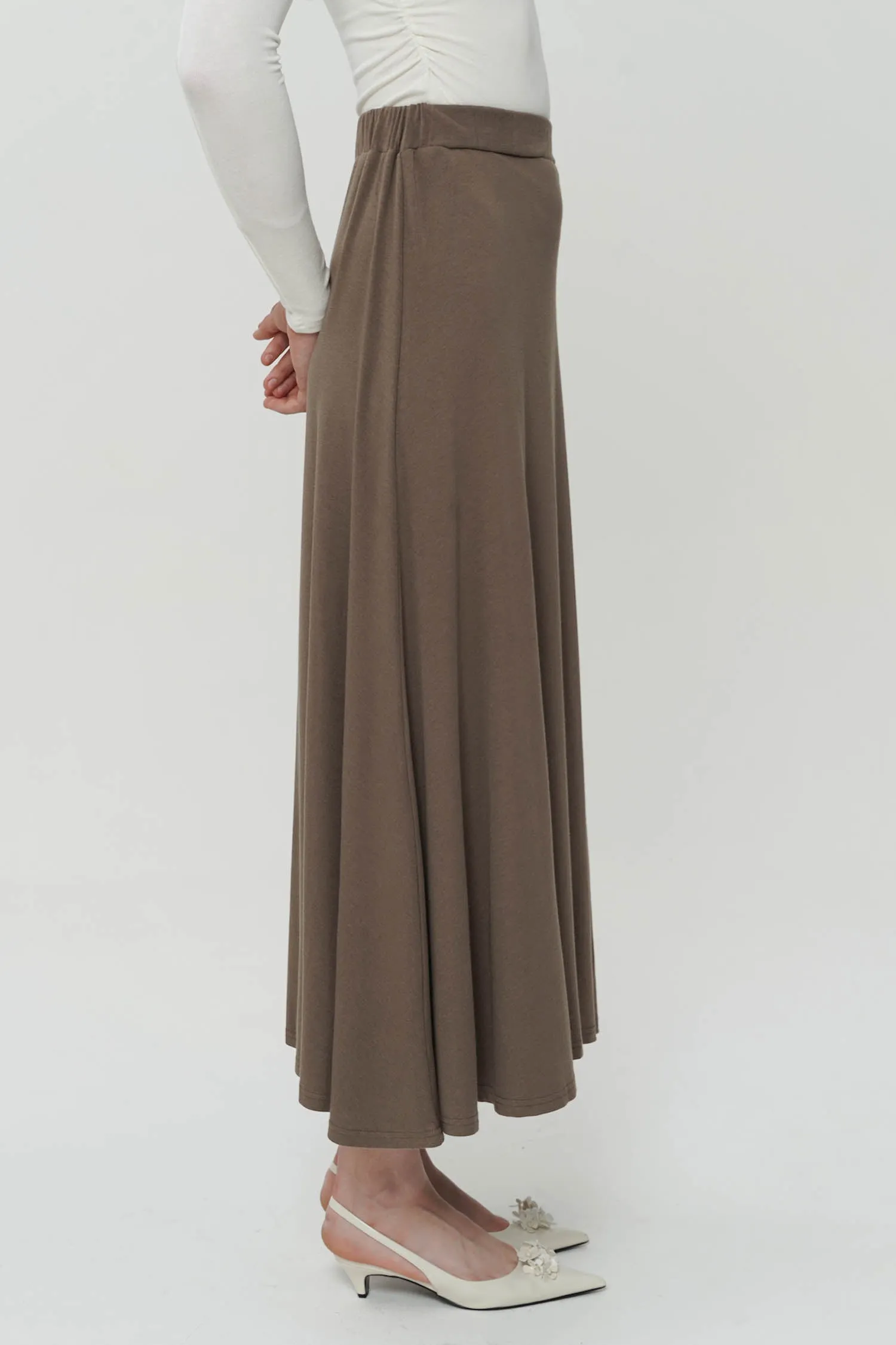 Galen Midi Skirt In Mocca