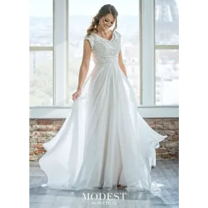 TR21905 by Mon Cheri - Sample Sale